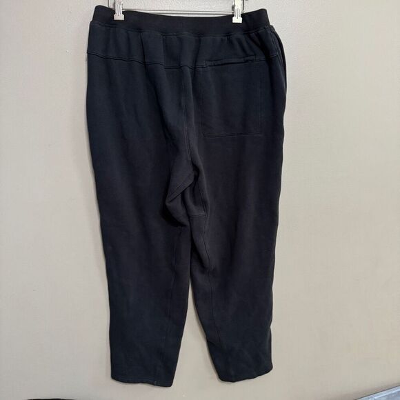 Lululemon men’s black sweatpants size large - Picture 2 of 6